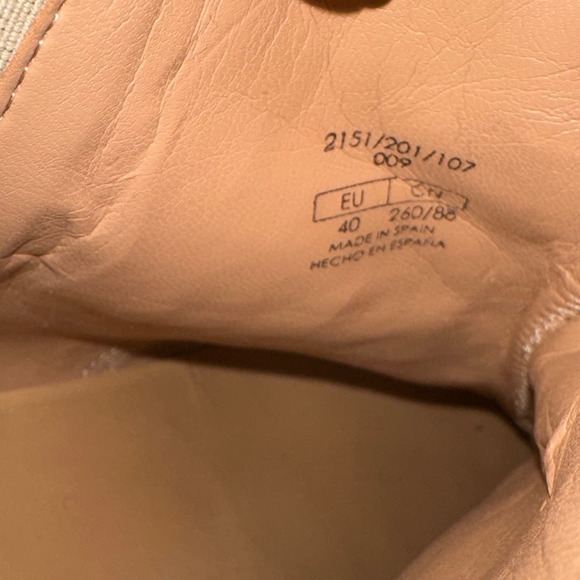 Zara Basic Suede Studded Pointed Toe Boots EU 40 - Picture 9 of 9